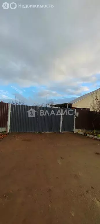 Дом в Октябрьский, улица Салават-Батыра, 38 (90 м) - Фото 1