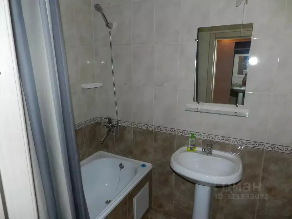 Комната Краснодарский край, Темрюк ул. Розы Люксембург, 26 - Фото 2