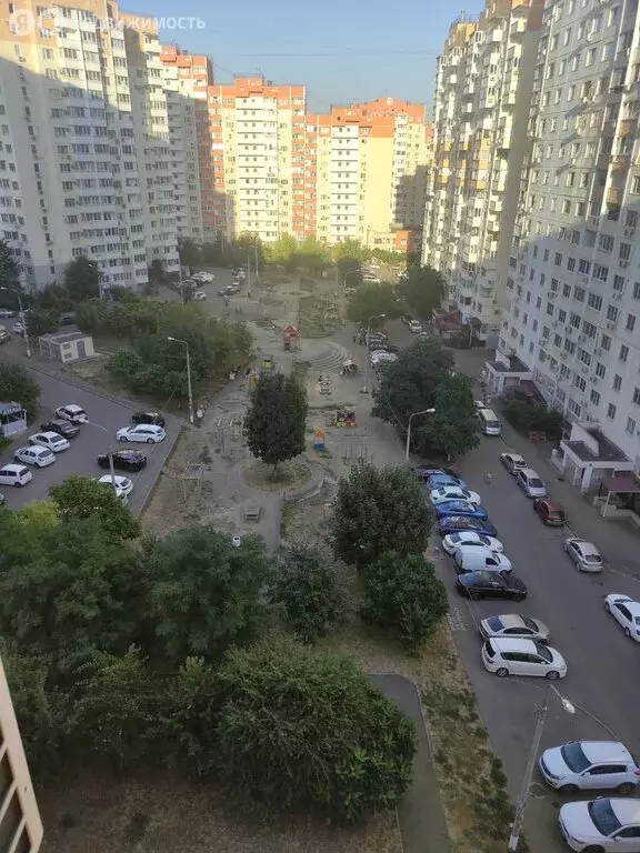 3-комнатная квартира: Краснодар, улица Героя А.А. Аверкиева, 10 (80.9 ... - Фото 0