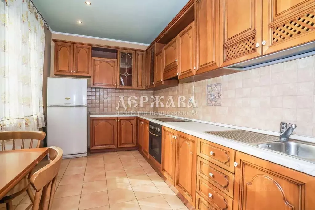 3-к кв. Белгородская область, Старый Оскол Космос мкр, 1В (117.14 м) - Фото 0