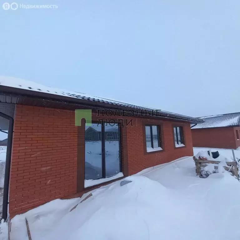 Дом в Завьяловский район, деревня Мещеряки, Спортивная улица (130 м) - Фото 1