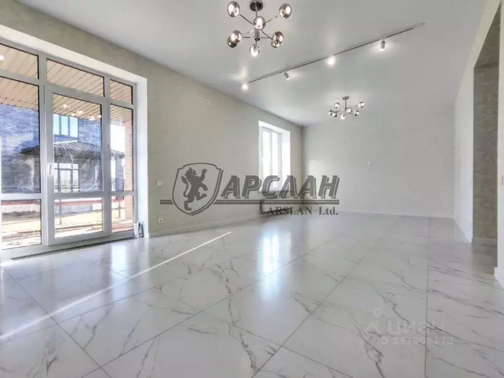 Дом в Татарстан, Казань ул. Истэлек (150 м) - Фото 1