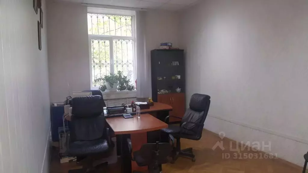 2-к кв. Саратовская область, Саратов Московская ул., 83 (50.0 м) - Фото 0