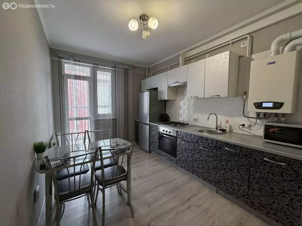 2-комнатная квартира: Симферополь, Севастопольская улица, 43Ж (56 м) - Фото 1