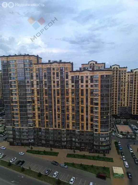 3-комнатная квартира: Краснодар, улица Григория Булгакова, 8 (85 м) - Фото 1