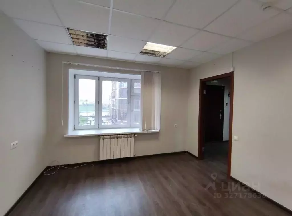 Офис в Чувашия, Чебоксары ул. Бориса Семеновича Маркова, 8к1 (75 м) - Фото 1