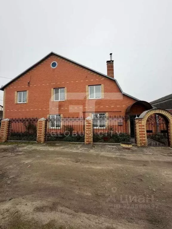 Дом в Брянская область, Брянск ул. Машиностроителей, 5 (243 м) - Фото 1