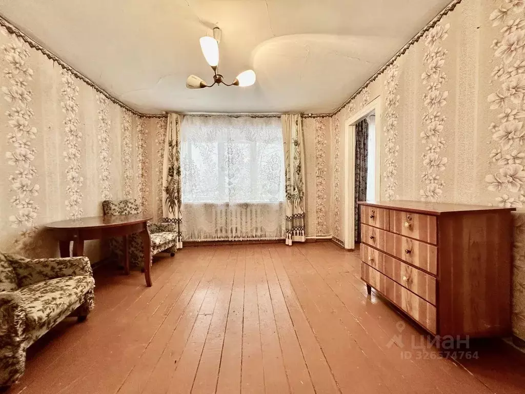 2-к кв. Пермский край, пос. Ильинский ул. Мира, 16 (35.8 м) - Фото 2