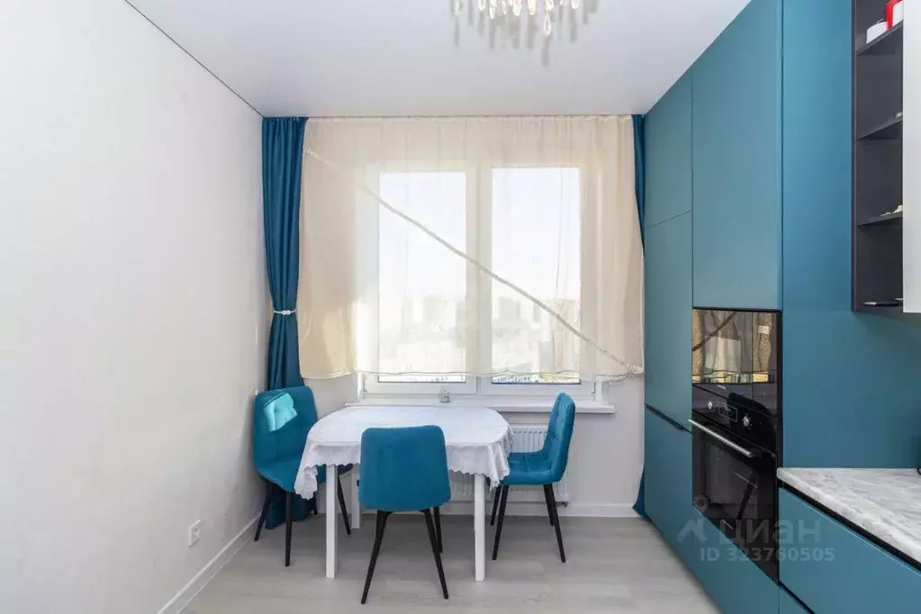 2-к кв. Тюменская область, Тюмень ул. Фармана Салманова, 16 (52.0 м) - Фото 1