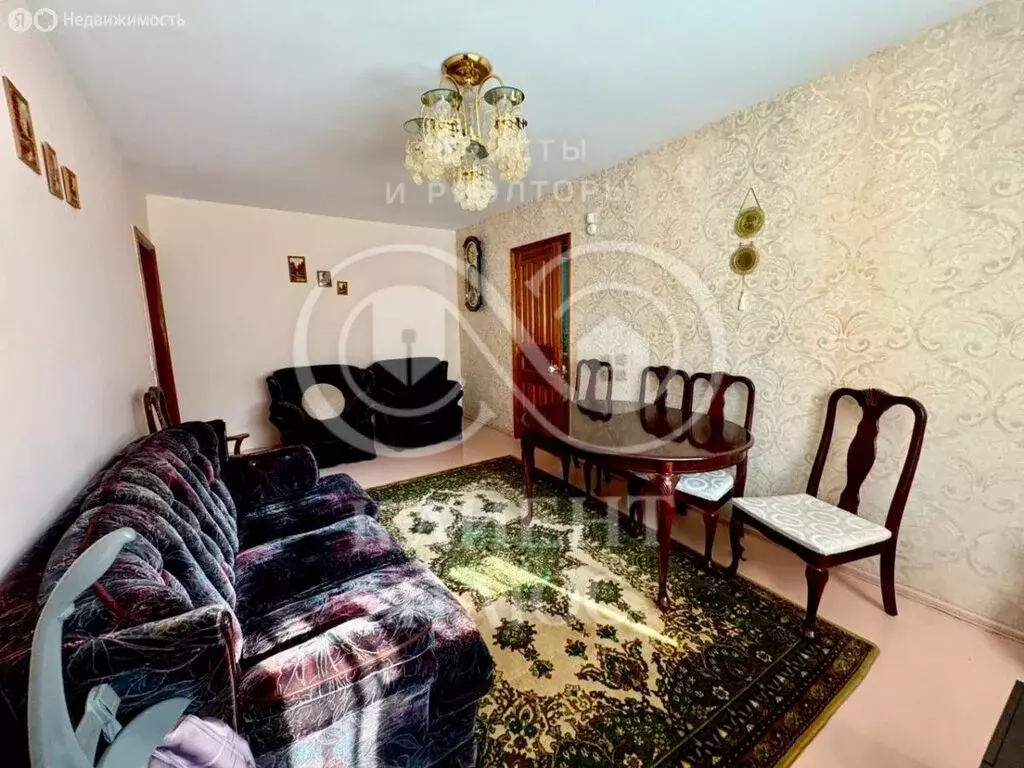 4-комнатная квартира: Южно-Сахалинск, проспект Победы, 31 (61.1 м) - Фото 1