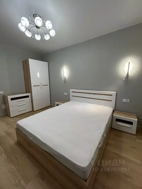 1-к кв. Тюменская область, Тюмень Новгородская ул., 22 (40.0 м) - Фото 1