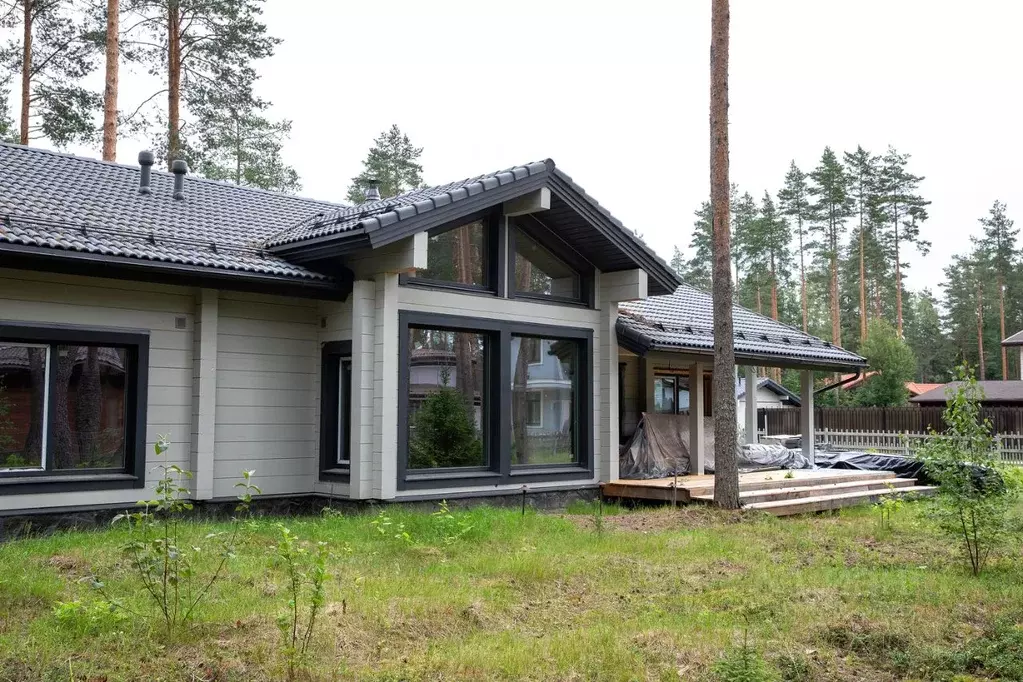 Дом в Ленинградская область, Выборгский район, Рощино пгт, ЦК-2 клп 22 ... - Фото 1