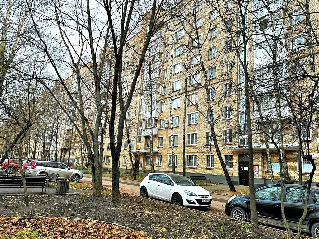 3-к. квартира, 57 м, 3/9 эт. - Фото 0