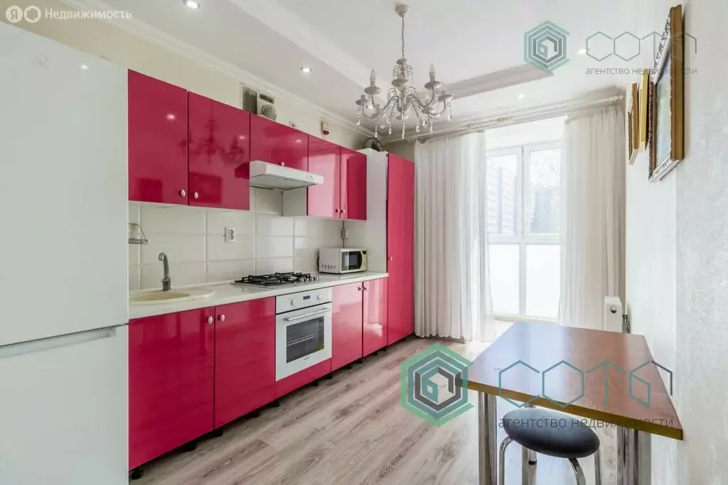 1-комнатная квартира: Калининград, улица Старшины Дадаева, 63 (40.1 м) - Фото 0