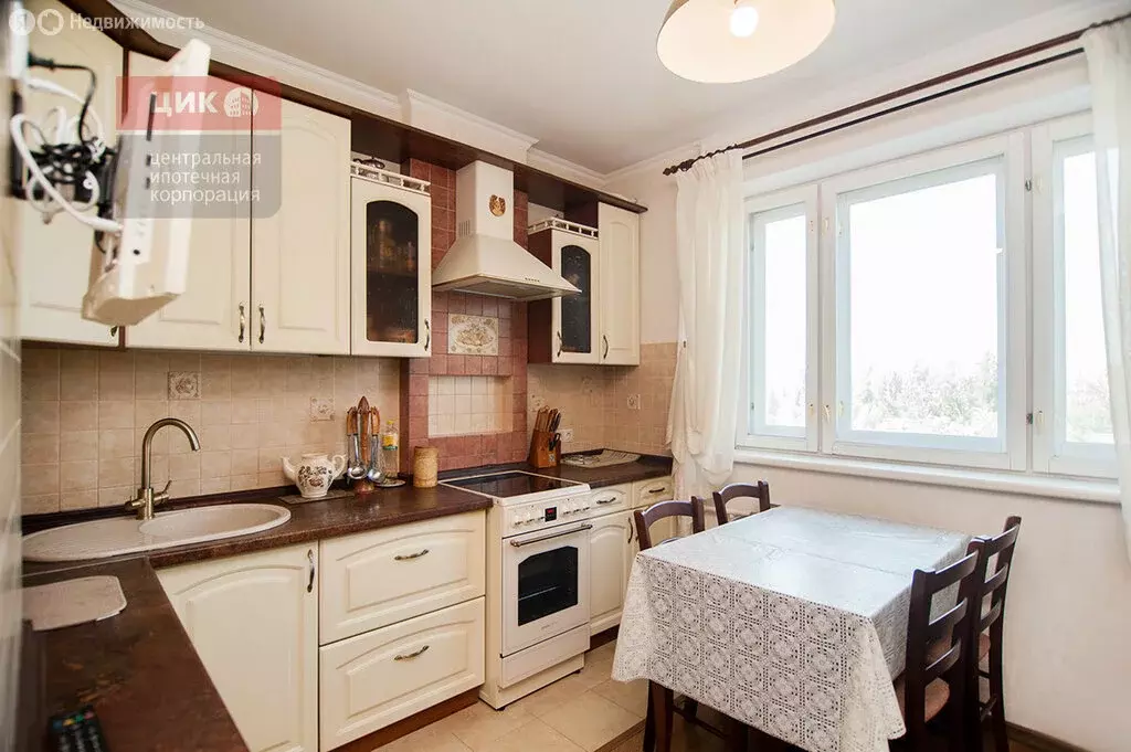 3-комнатная квартира: Рязань, улица Новосёлов, 19к1 (74 м) - Фото 1
