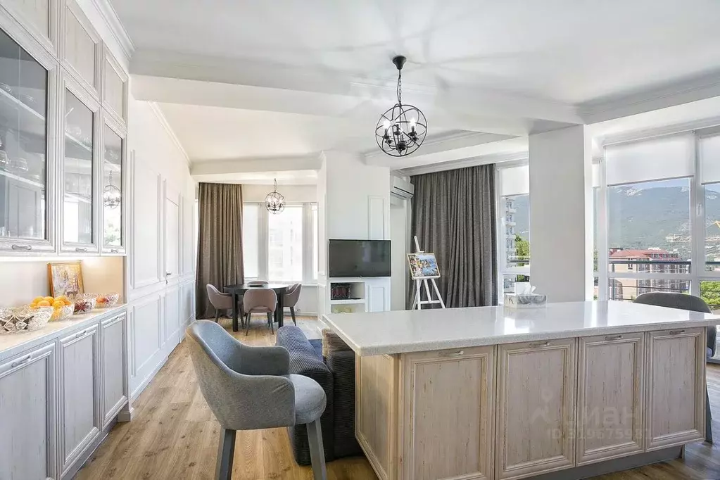 3-к кв. Крым, Ялта ул. Щорса, 30 (137.5 м) - Фото 1