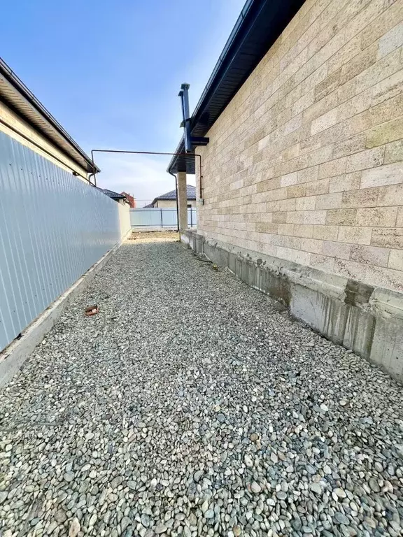 Дом в Ставропольский край, Невинномысск ул. Имени Александра Сластина ... - Фото 2