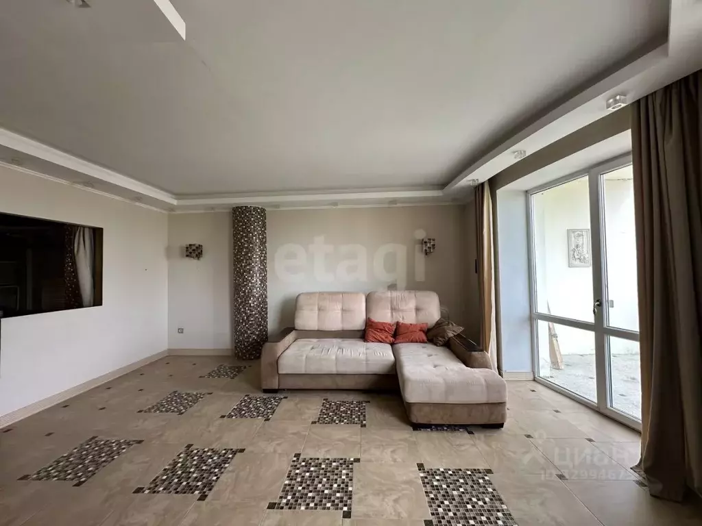 3-к кв. Хабаровский край, Хабаровск ул. Казачья Гора, 13 (117.6 м) - Фото 1