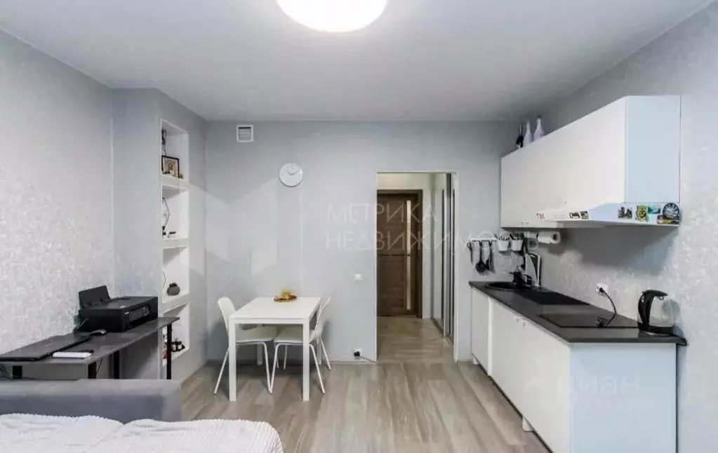 Студия Тюменская область, Тюмень ул. Мельникайте, 2к11 (24.0 м) - Фото 1
