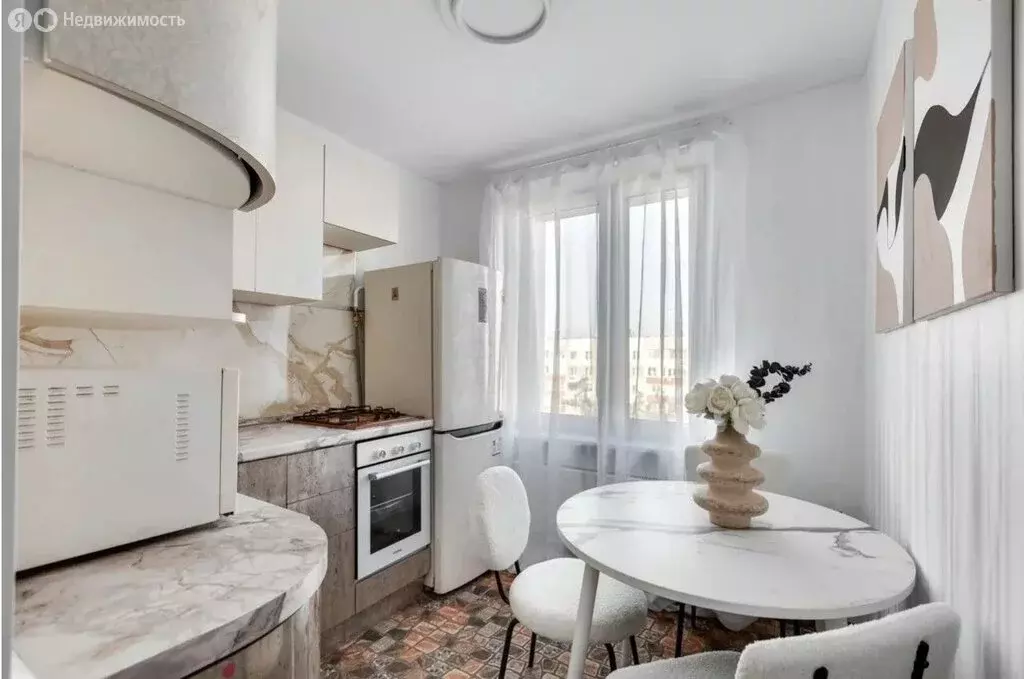 3-комнатная квартира: Москва, Кленовый бульвар, 10к2 (57.42 м) - Фото 2