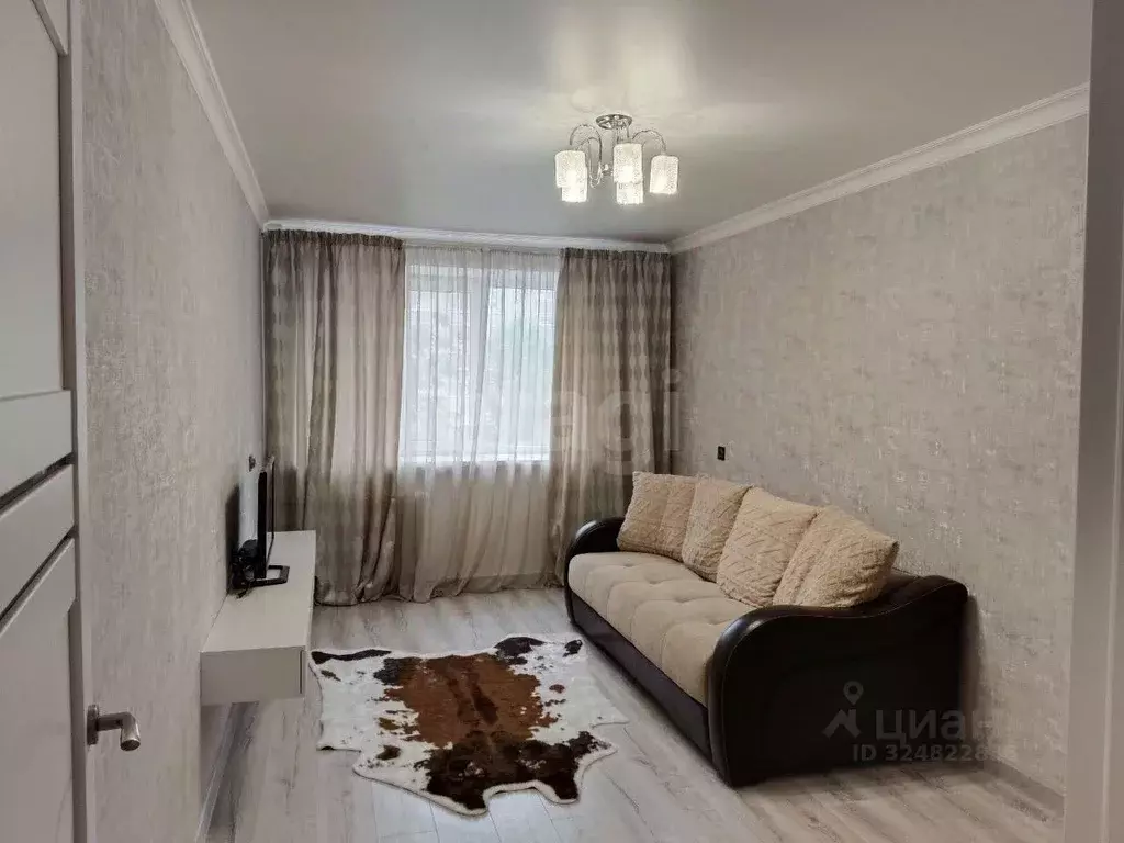 2-к кв. Тюменская область, Тюмень ул. Серова, 21 (48.8 м) - Фото 1