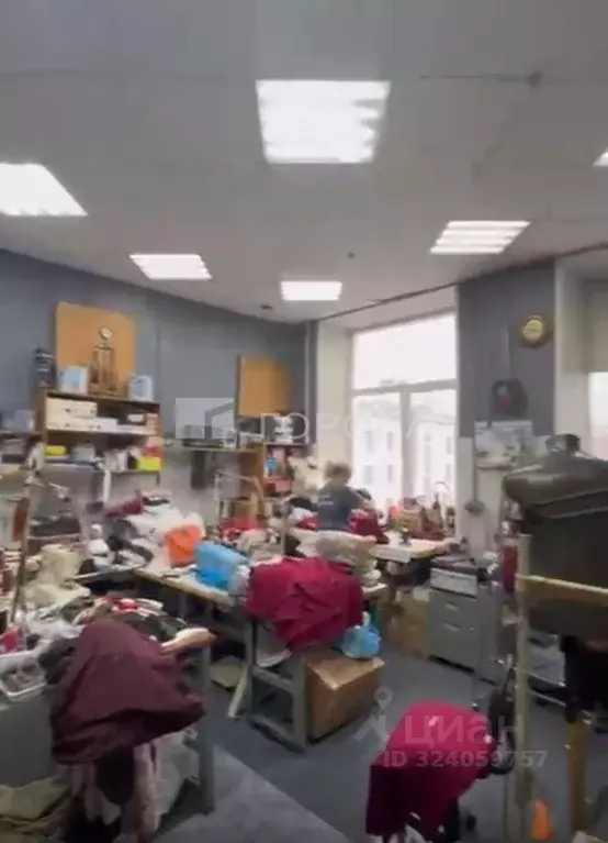 Офис в Новосибирская область, Новосибирск ул. Авиастроителей, 5/1 (32 ... - Фото 1