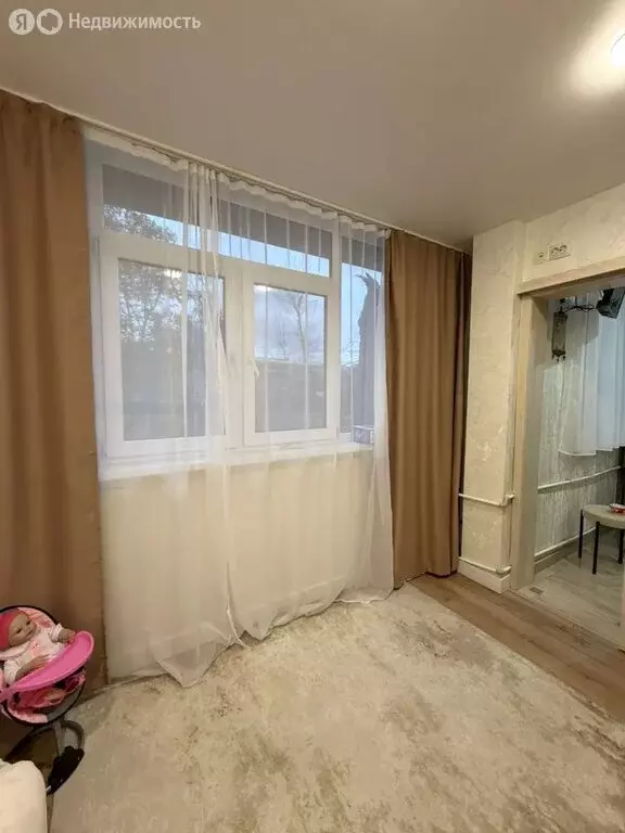 3-комнатная квартира: Сочи, микрорайон Заречный, Абрикосовая улица, 18 ... - Фото 2