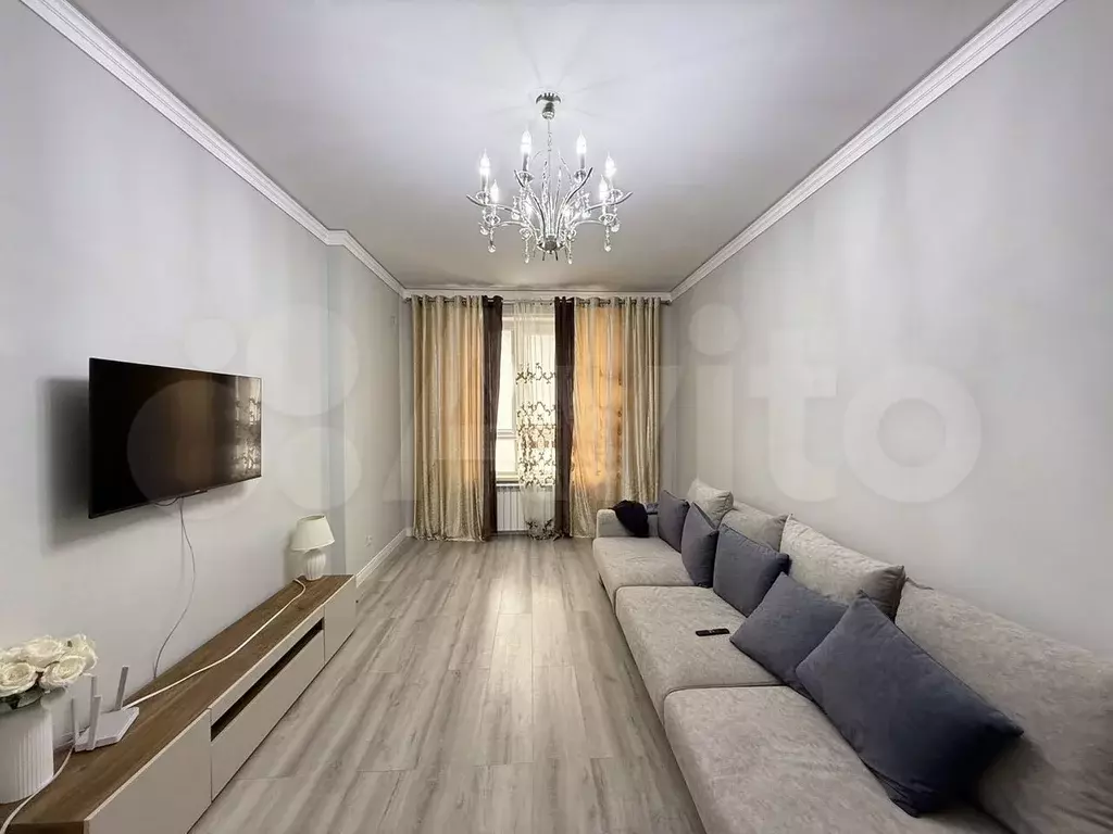 1-к. квартира, 45 м, 2/10 эт. - Фото 0