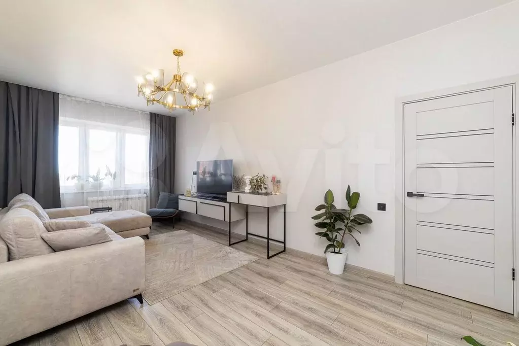 3-к. квартира, 74 м, 9/9 эт. - Фото 1