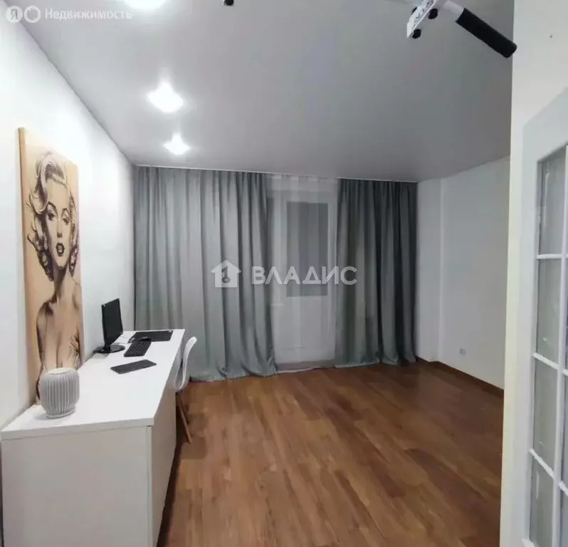 2-комнатная квартира: Калининград, улица Горького, 170Б (63 м) - Фото 1