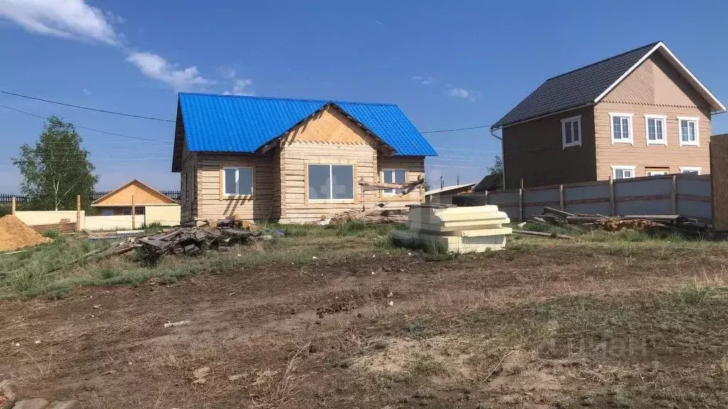 Дом в Саха (Якутия), Якутск ул. Астрофизическая, 35 (76 м) - Фото 1