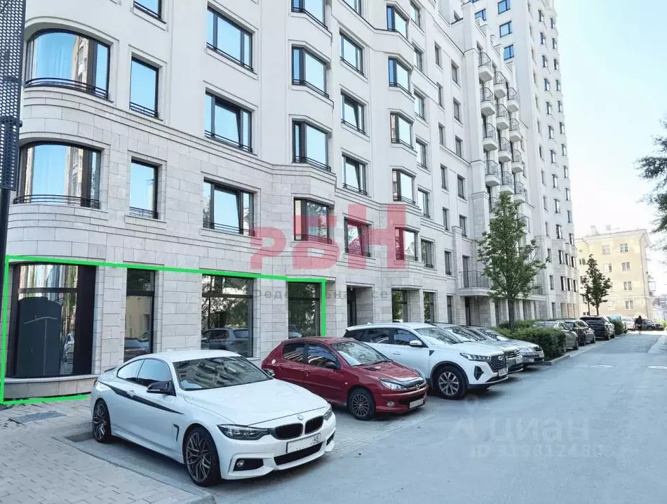 Помещение свободного назначения в Свердловская область, Екатеринбург ... - Фото 0