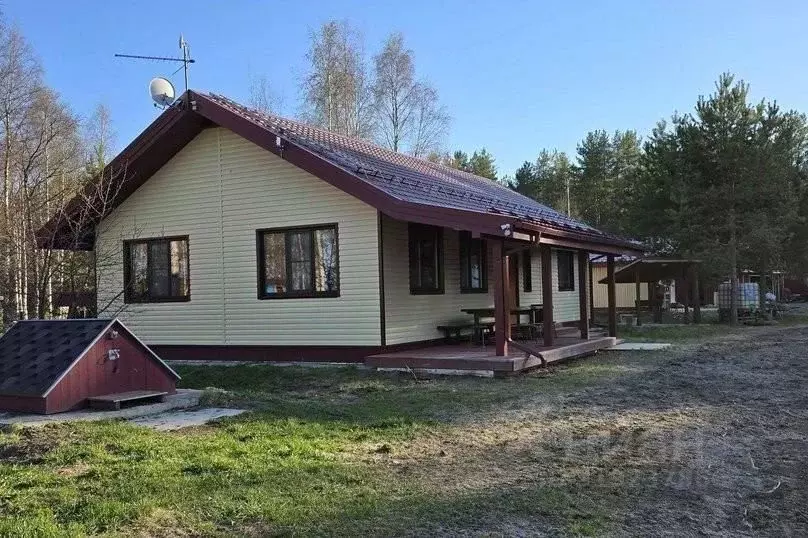 Дом в Карелия, Пряжинский район, Эссойльское с/пос, д. Курмойла 43А ... - Фото 1