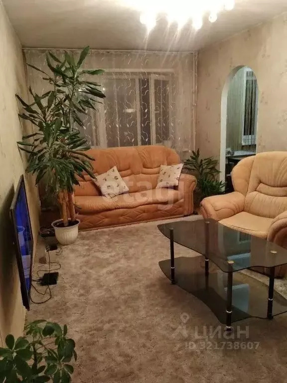 3-к кв. Кемеровская область, Кемерово ул. Гагарина, 138 (53.9 м) - Фото 1