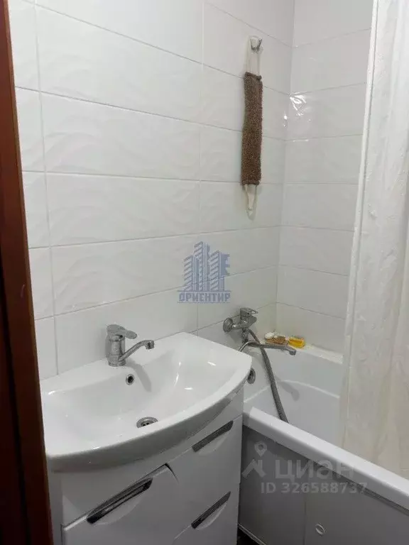 3-к кв. Чувашия, Чебоксары ул. П.В. Дементьева, 3к2 (70.0 м) - Фото 2