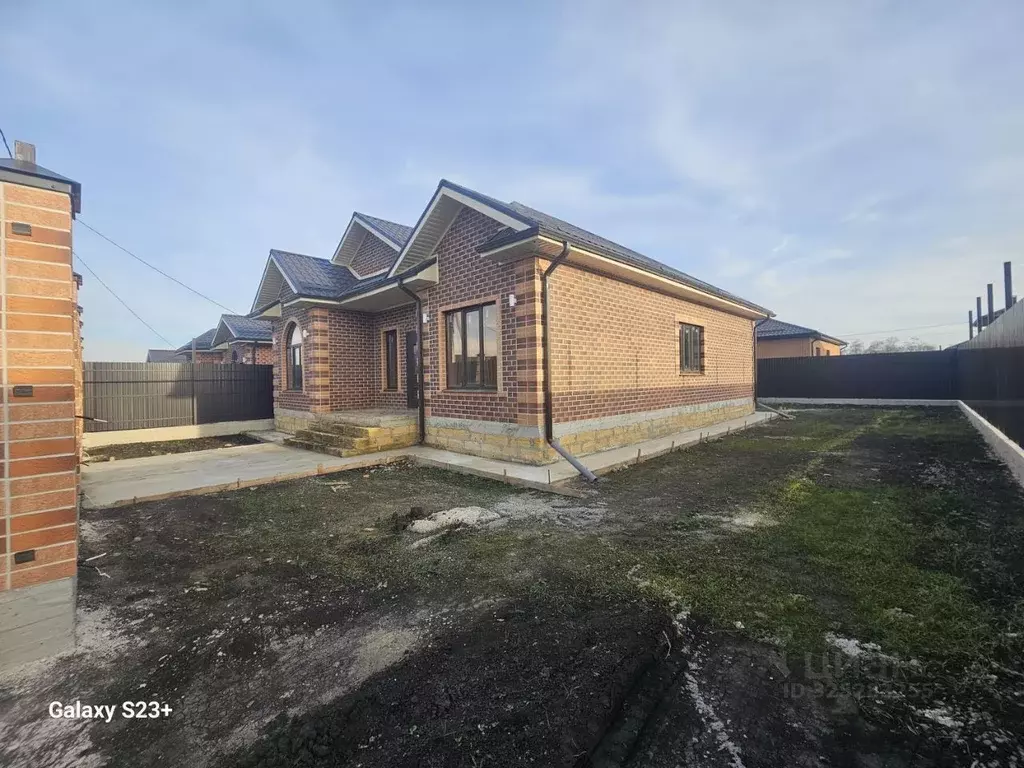 Дом в Ставропольский край, Михайловск Шпаковский район, Адмирал кп, ... - Фото 2