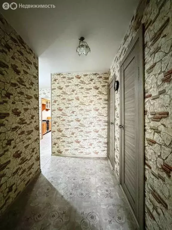 2-комнатная квартира: Уссурийск, Первомайская улица, 32 (48 м) - Фото 1