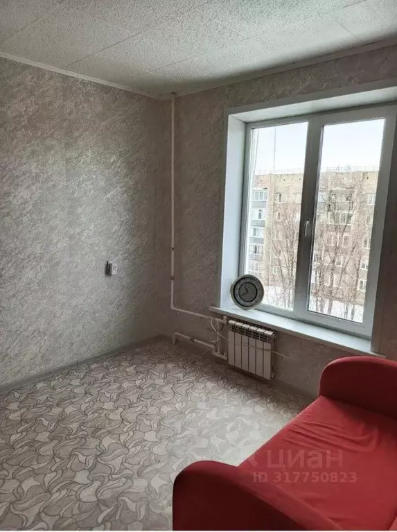 2-к кв. Оренбургская область, Кувандык Школьная ул., 2 (33.1 м) - Фото 0