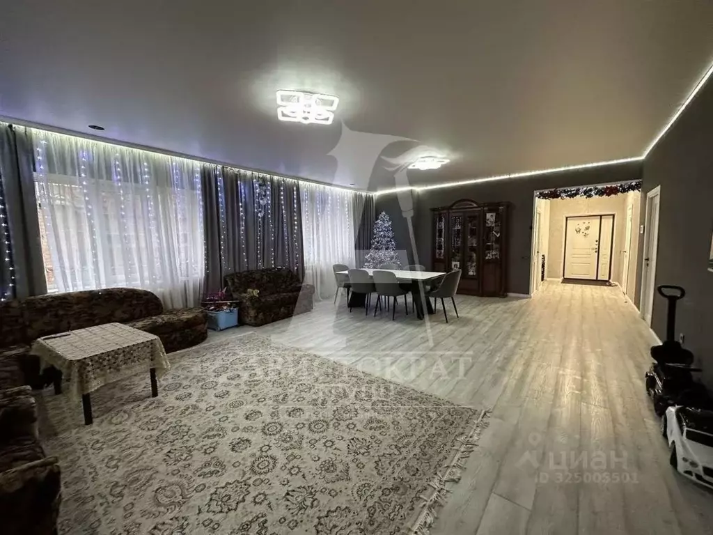 Дом в Ставропольский край, Пятигорск пл. Ленина (369 м) - Фото 1