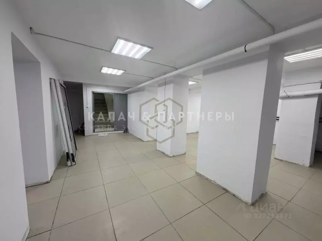 Помещение свободного назначения в Свердловская область, Полевской ул. ... - Фото 1