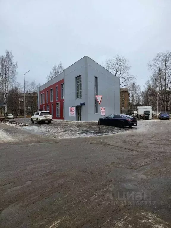 Помещение свободного назначения в Коми, Сыктывкар Гаражная ул., 1/1 ... - Фото 0