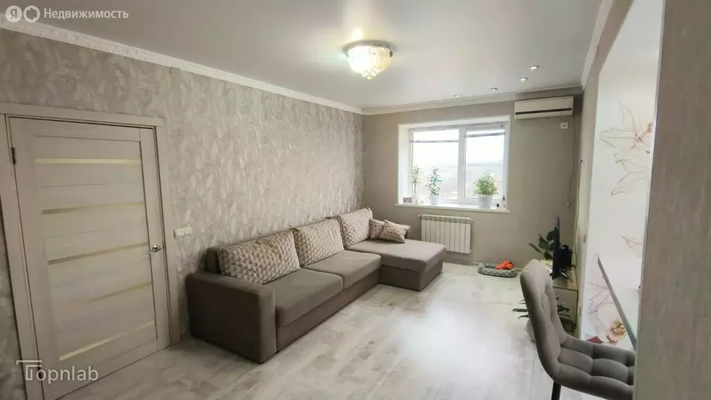 2-комнатная квартира: Астрахань, Боевая улица, 126к8 (54.8 м) - Фото 2