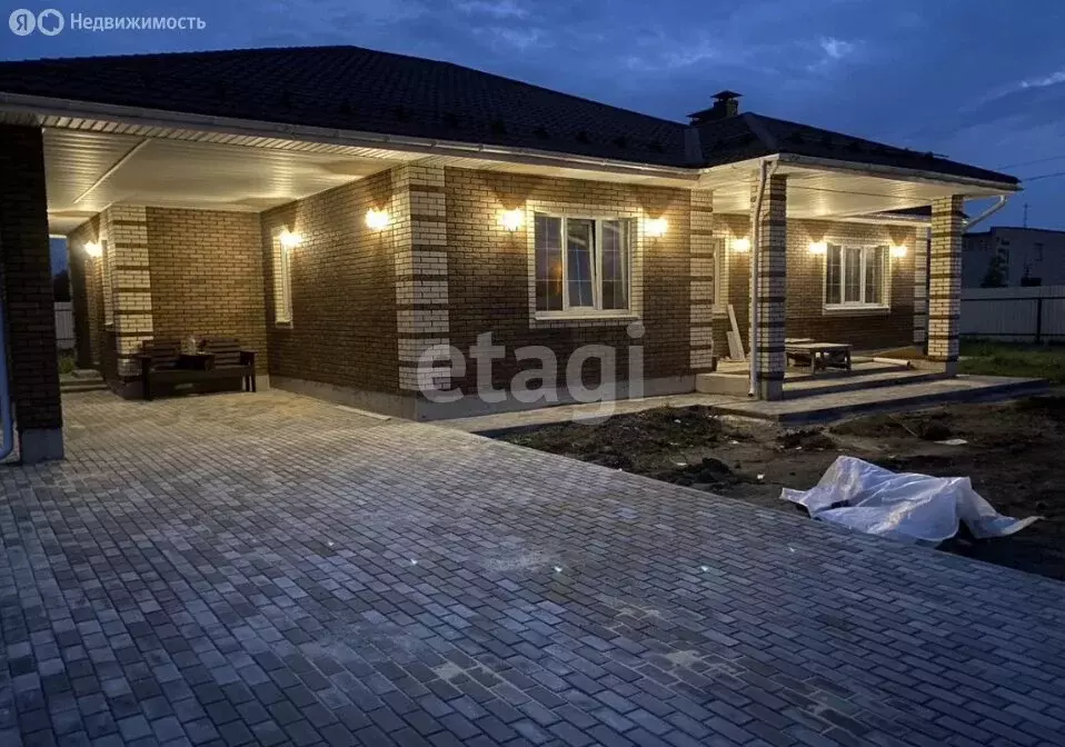 Дом в село Росва, улица Мира (179.5 м) - Фото 1