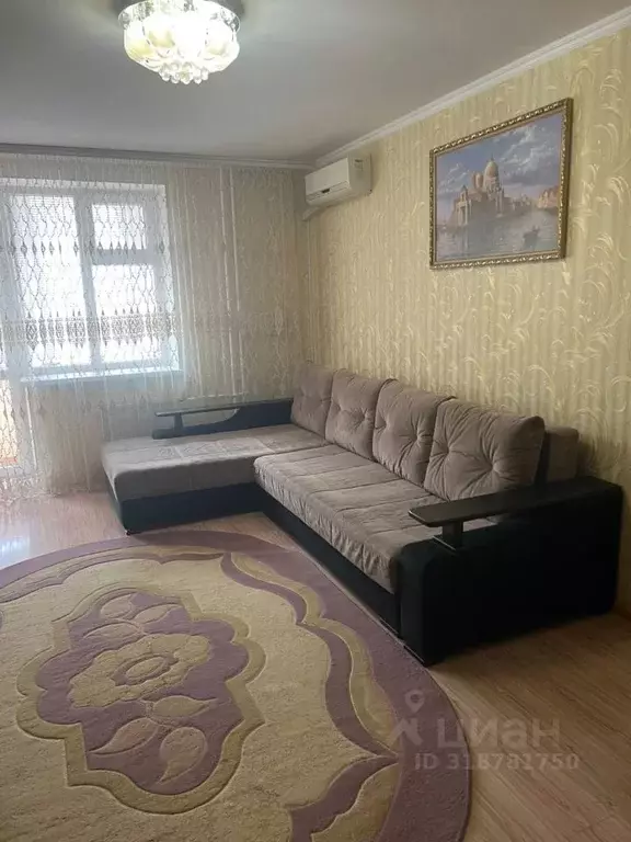 2-к кв. Крым, Симферополь ул. Лексина, 56 (60.0 м) - Фото 1