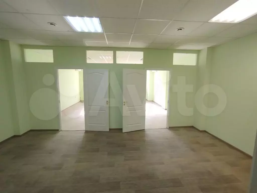 Офис, 3 кабинета с ремонтом 54,6 кв.м - Фото 1