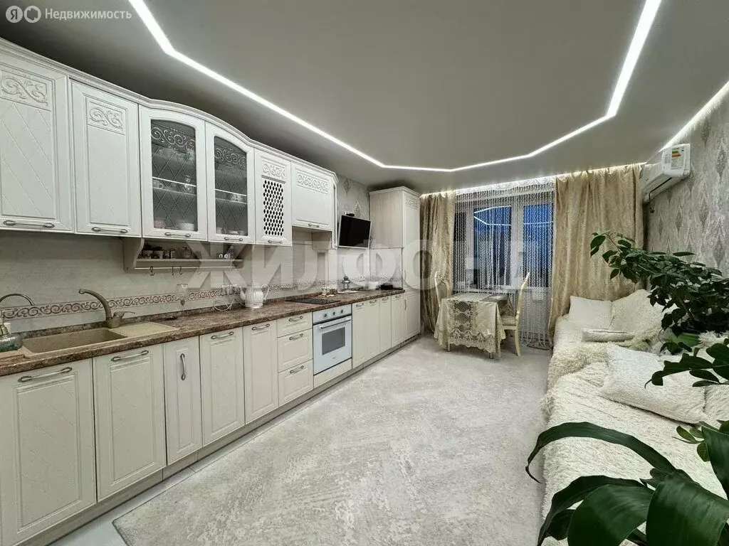 3-комнатная квартира: Новосибирск, Междуреченская улица, 1/2 (59.7 м) - Фото 1