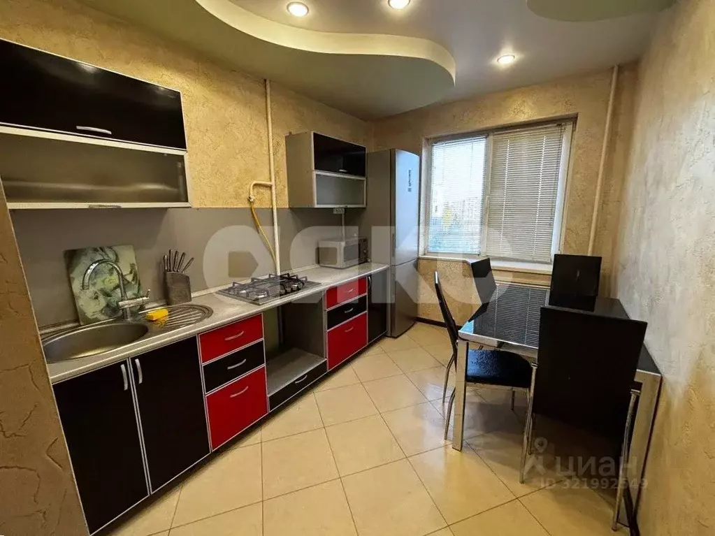 2-к кв. Волгоградская область, Волгоград ул. 8-й Воздушной Армии, 41 ... - Фото 1