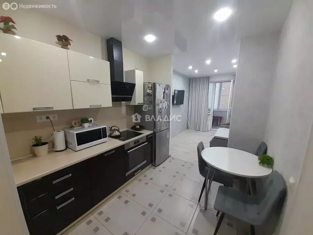 2-комнатная квартира: Сыктывкар, улица Морозова, 192 (42.3 м) - Фото 1