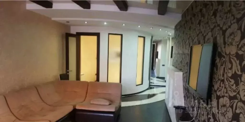 2-к кв. Северная Осетия, Владикавказ ул. Гастелло, 65 (80.0 м) - Фото 1