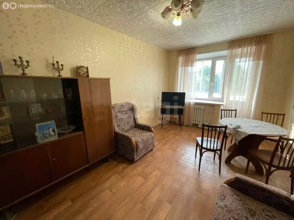 3-комнатная квартира: посёлок Первомайский, 5 (59.8 м) - Фото 1